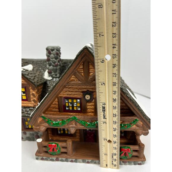 Department 56 Snow Village Hunting Lodge Lighted Building with Box - Picture 11 of 11